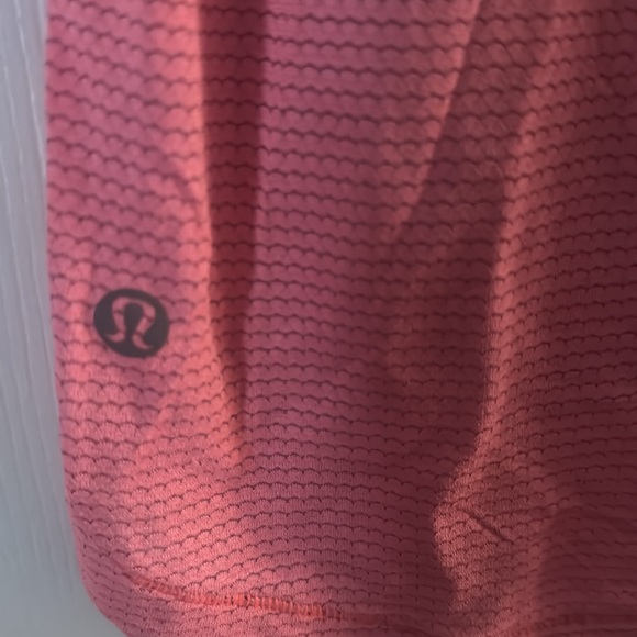 Lululemon T-shirt 18 inches P2P❤️❤️ - Picture 3 of 3